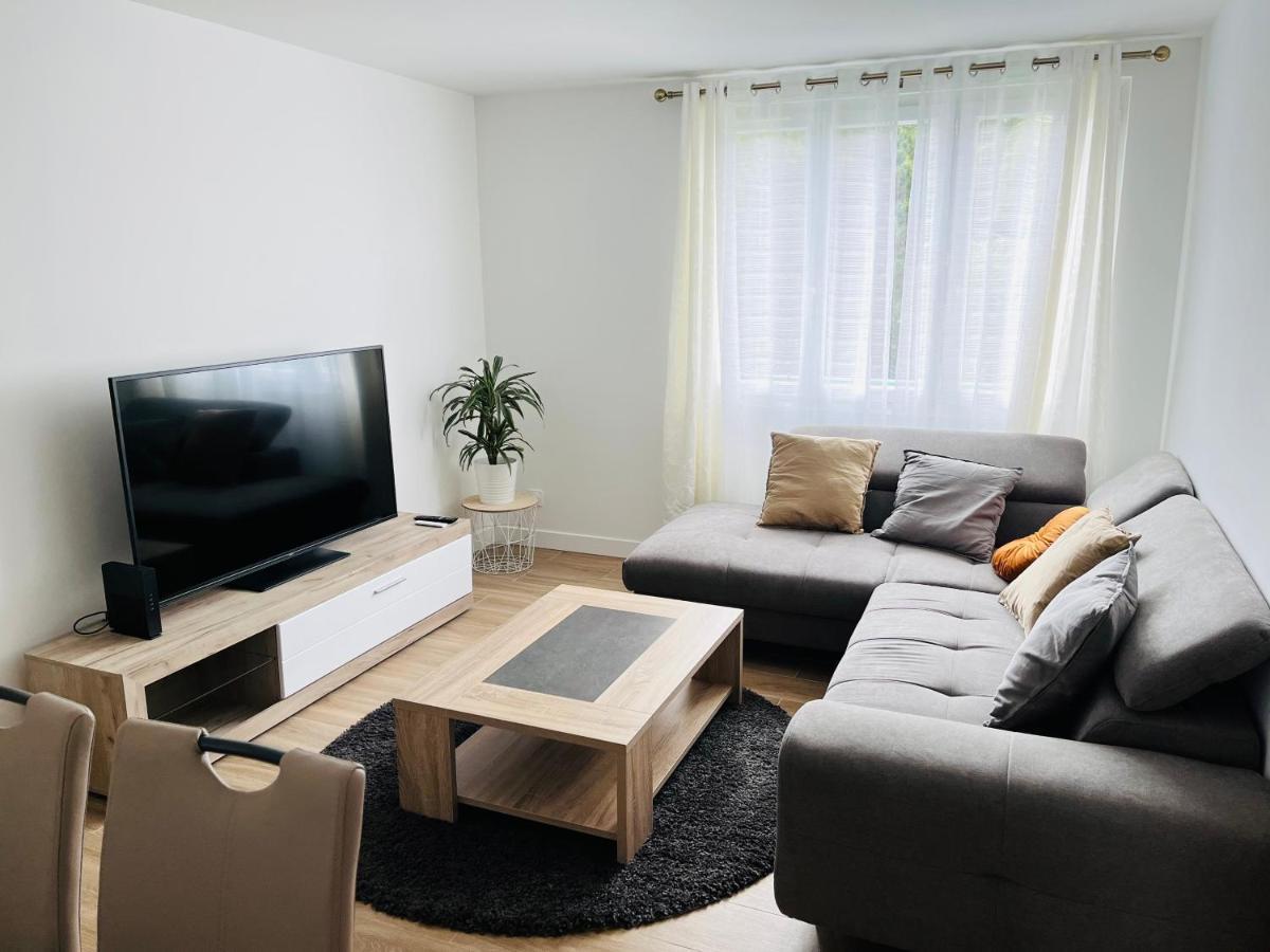 Appartement Spacieux Clichy-sous-Bois Экстерьер фото